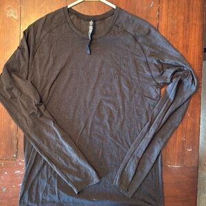 Lululemon Men’s Metal Vent Tech Long-Sleeve Shirt